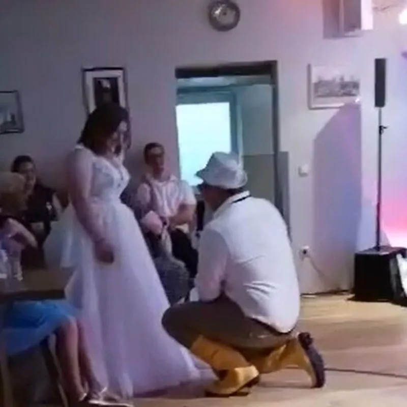 BRAUTVERZIEHEN MIT DJ - KÖNIGSBRUNN