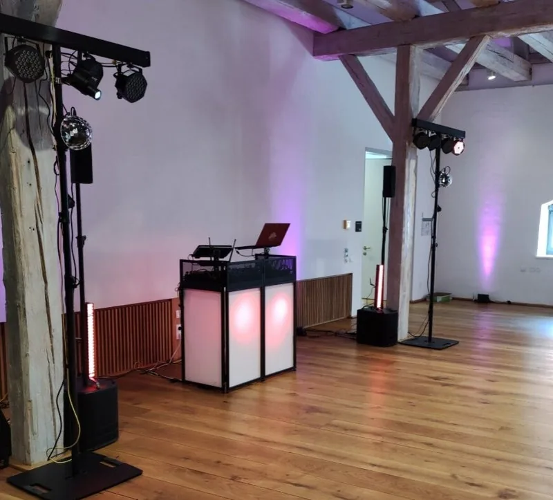 Erfahrungsbericht Hochzeit: Unprofessioneller DJ – Bild 6