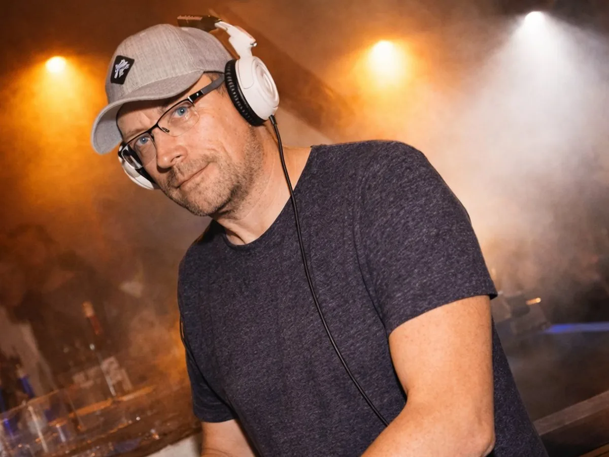 DJ Rico Cinsano im Einsatz – Erfahrung zählt mehr als Alter