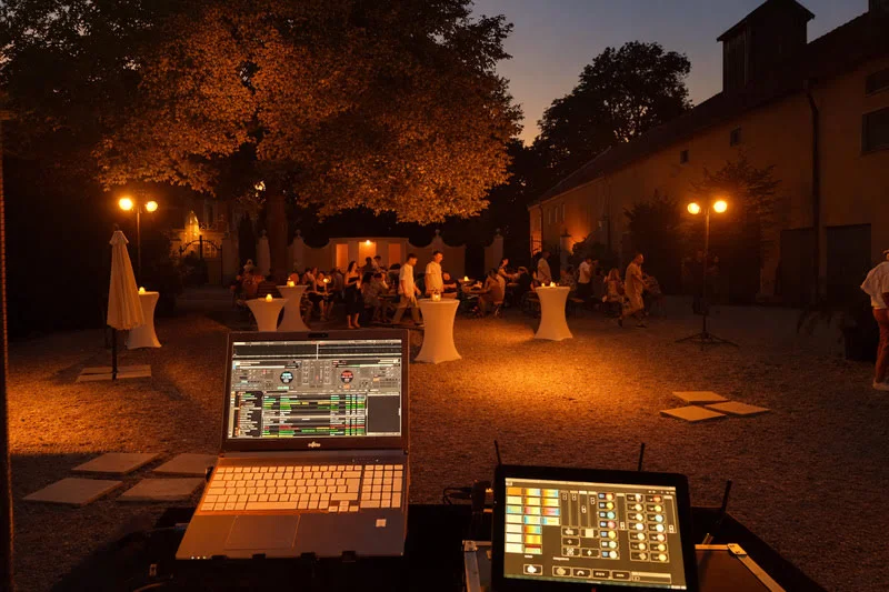 DJ Rico Cinsano beim Outdoor Event im Sommer