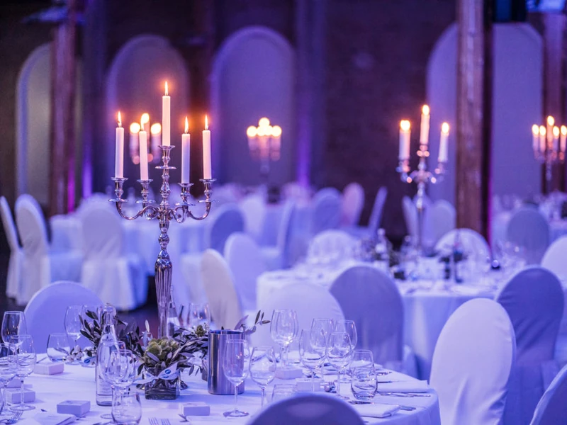 Lichtstimmung im Depot29 mit leuchtenden Elementen