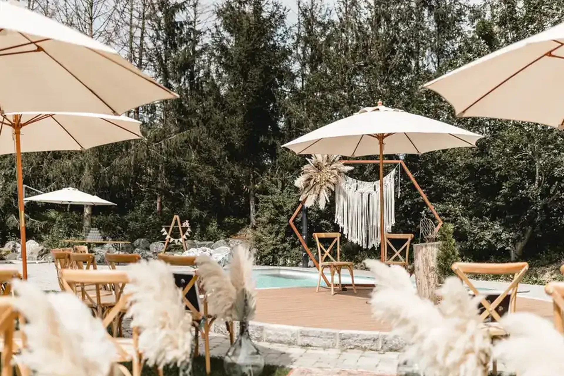 Königswiesn Königsbrunn – perfekte Hochzeitslocation mit Garten und Pool