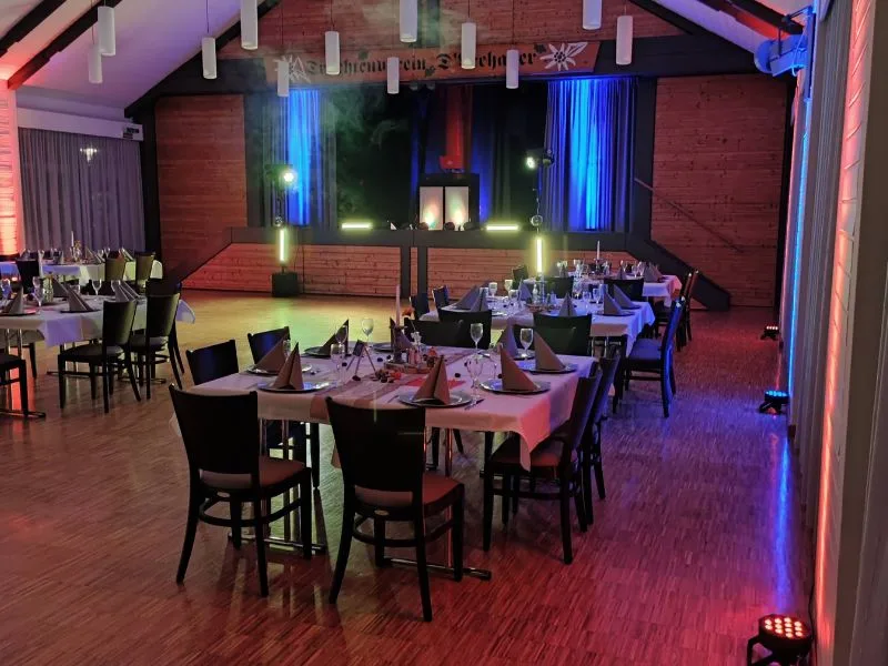 Hochzeitsparty im Königswirt Trachtenheim