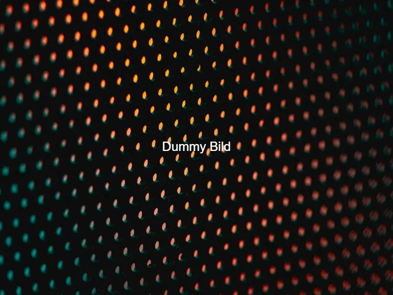 Dummybild Hochzeit Kissing 3