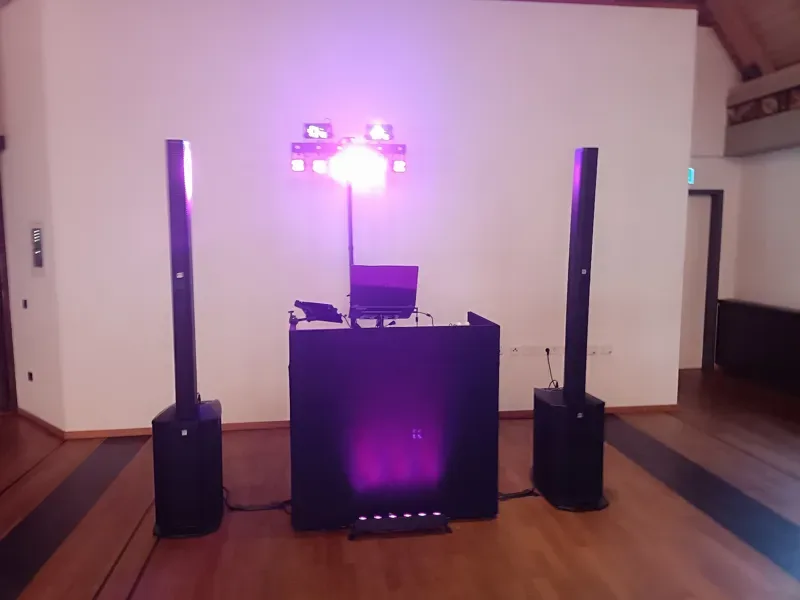 DJ Setup Strasser Gersthofen – Zweitperspektive mit Subwoofer